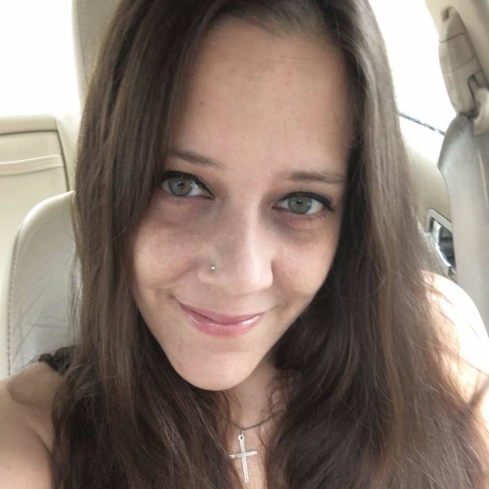 Meet your Posher, Jenine